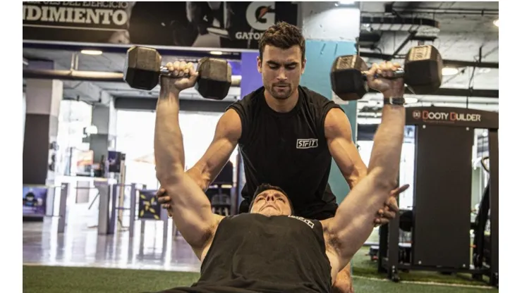 Sebastián Teao creó ST-FIT, una plataforma para ayudar a las personas a hacer un cambio real en sus vidas.