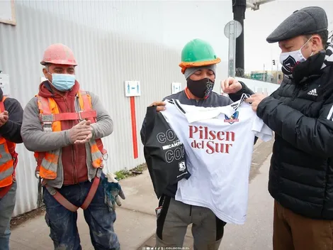Colo Colo regala camiseta y entradas a los obreros de la construcción