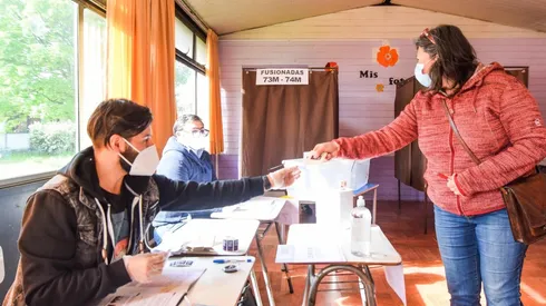 Revisa la lista de locales de Santiago.