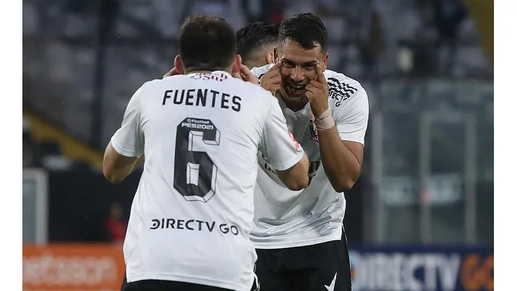 Fuentes y Morales dos titulares de Colo Colo.