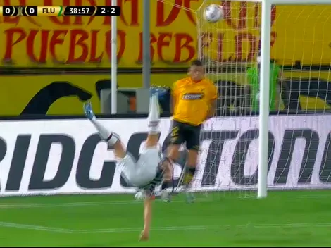 Video: Ganso se la juega con una chilena y termina con fea lesión