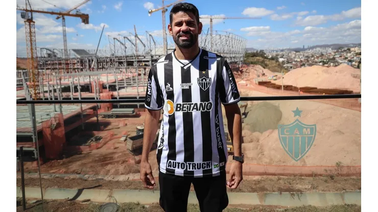 Diego Costa fue presentado en el Atlético Mineiro
