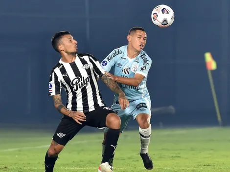 Libertad de Díaz derrota a Santos y avanza a semis de Sudamericana