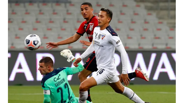 Paranaense logró la remontada y avanzó a semifinales
