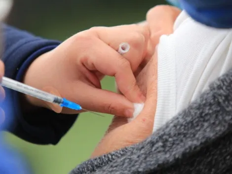 ¿Por qué se usa la vacuna AstraZeneca con mayores de 55 años y cuál es su efectividad?