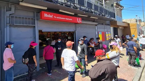 Ya no hay comunas en cuarentena y los supermercados están abiertos toda la semana.