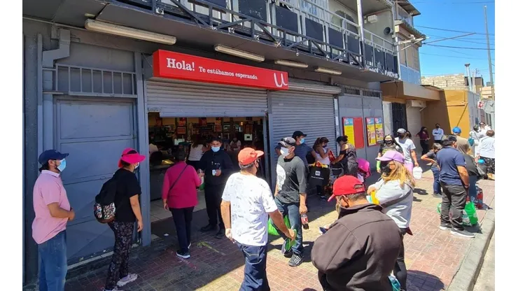 Ya no hay comunas en cuarentena y los supermercados están abiertos toda la semana.
