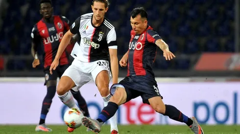 Medel recupera terreno en el Bologna