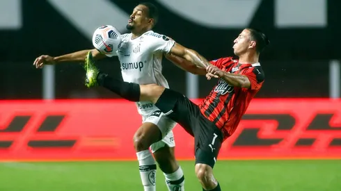 En la ida, el volante chileno Marcelo Díaz no vio minutos.