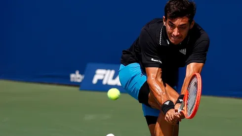 Cristian Garin fue derrotado en un partido que fue postergado por lluvias. No mejora en cemento.