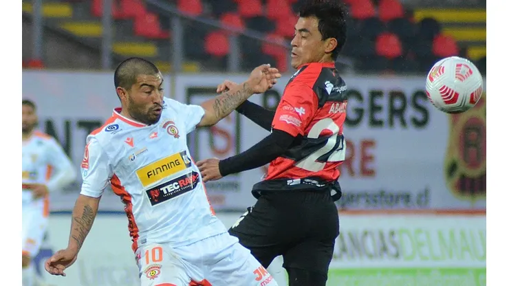 Nicolás Maturana en el partido de Cobreloa ante Rangers.