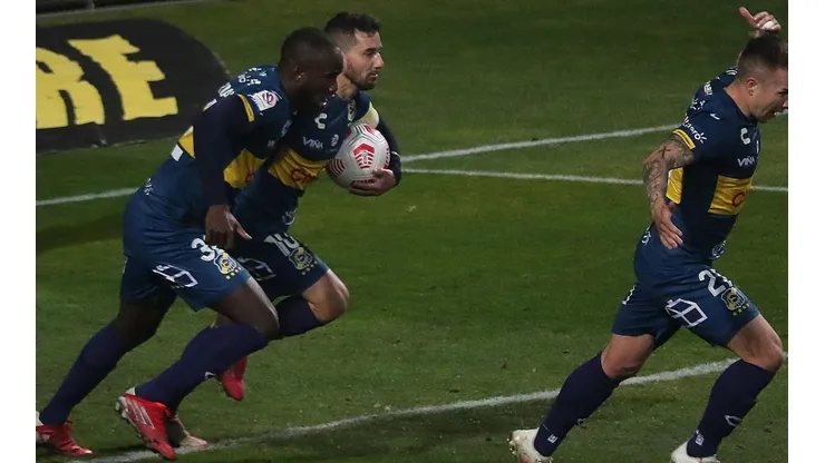 Everton viene de caer como local 2-1 ante Melipilla. (Foto: Agencia Uno).