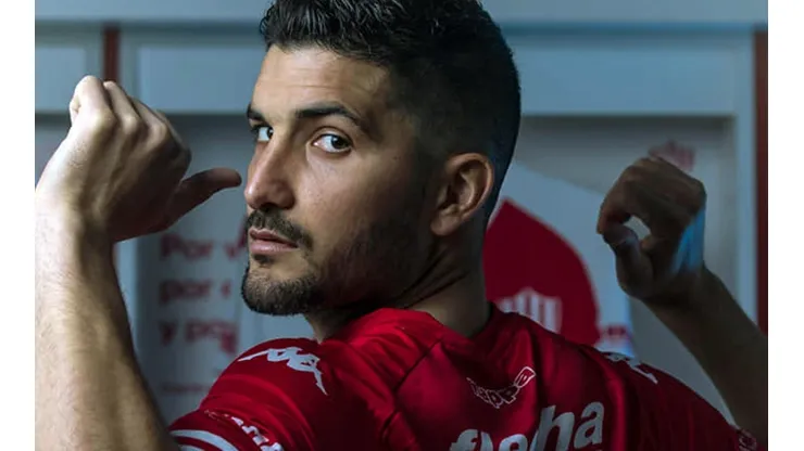 Nicolás Blandi fue presentado en Unión Santa Fe, pero su estreno oficial se postergó para el próximo mes