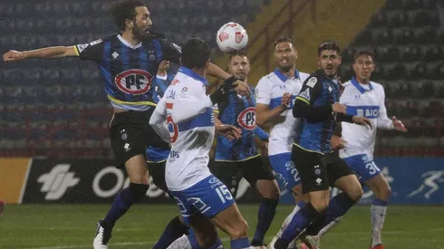 Los Acereros están derrotando a la UC en Talcahuano.