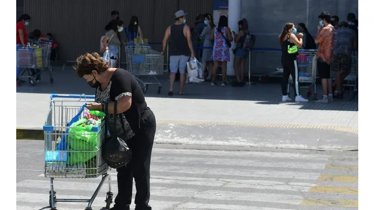 Los horarios de los supermercados pueden sufrir variaciones, dependiendo de si en su región el toque de queda comienza a las 22:00 horas o a las 00:00 hrs.