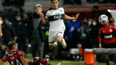 La directiva del Flamengo presentó una queja formal en la Conmebol por actos racistas desde la hinchada de Olimpia.