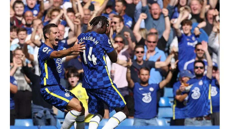 Mientras todos festejaban, Trevoh Chalobah se emociona por su gol.