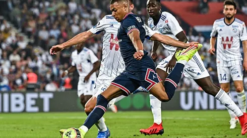 Mbappé lideró la goleada del PSG a espera del debut de Lionel Messi.