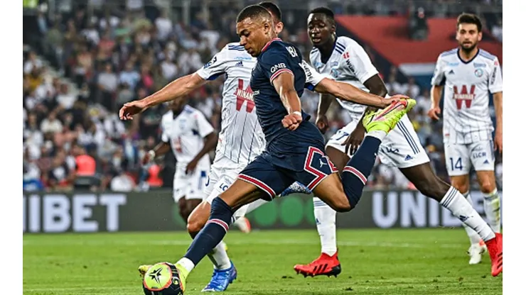 Mbappé lideró la goleada del PSG a espera del debut de Lionel Messi.