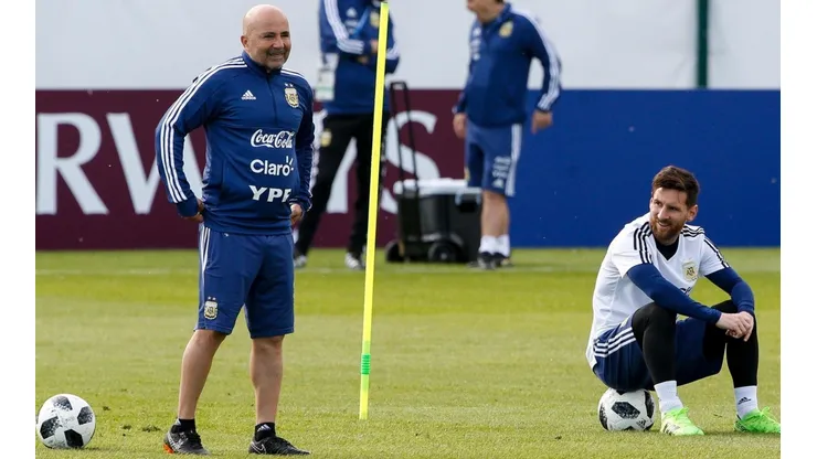 Jorge Sampaoli "lamentó" el fichaje de Lionel Messi en PSG.