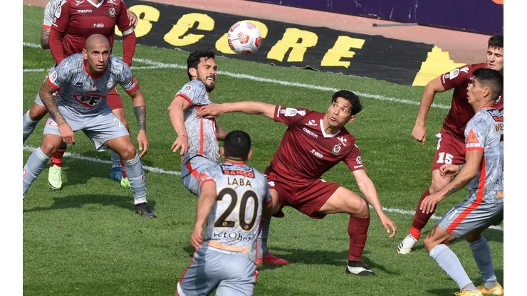 La Calera sigue como líder del Campeonato Nacional tras vencer a La Serena