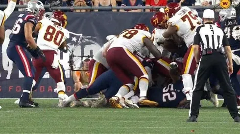 Sammis Reyes, el primer chileno en la NFL debutó con la 80 de Washington Football Team.