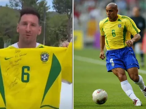 Roberto Carlos se luce regalándole una camiseta a Messi