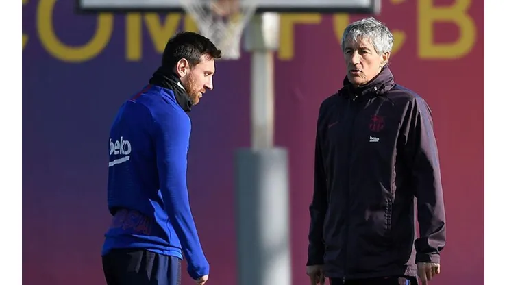 Quique Setién dirigió al Barcelona en 2020