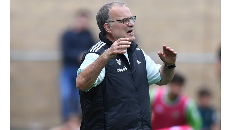 Marcelo Bielsa asegura su permanencia en el Leeds United.