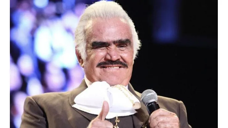 Vicente Fernández en uno de sus miles de shows.