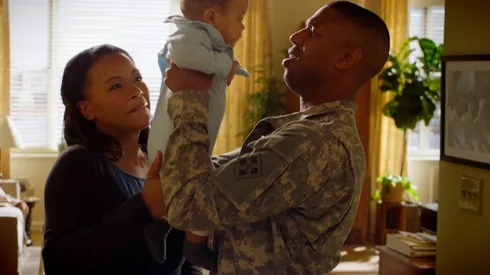 Michael B. Jordan comparte pantalla significativamente con Chanté Adams en A Journal for Jordan.