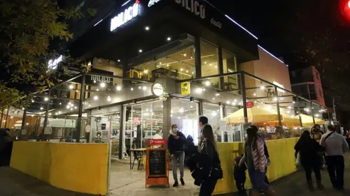 En total, son 12 regiones las que inician su toque de queda a las 00:00 horas.