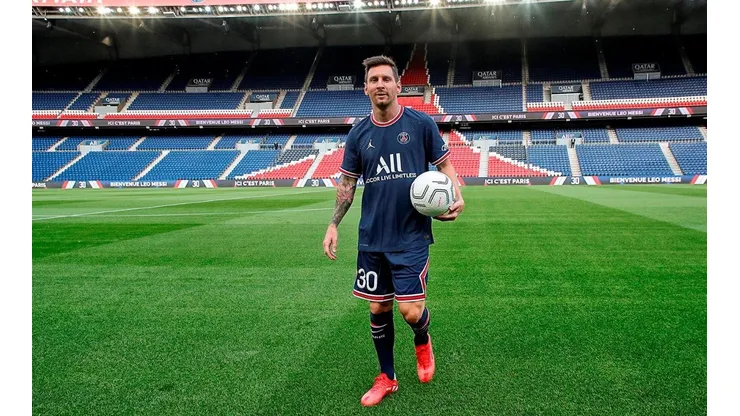 Lionel Messi ya fue presentado oficialmente en el París Saint-Germain.