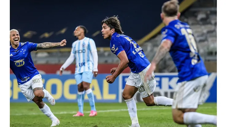 Martins no se mueve de Cruzeiro