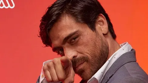 Etienne Bobenrieth es Santiago, el protagonista de #PobreNovio.