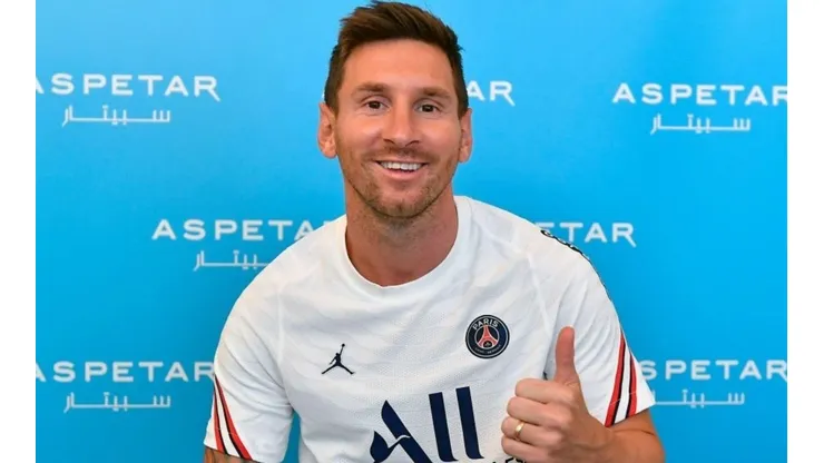 Lionel Messi ya firmó su contrato con PSG.