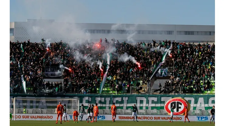 Los hinchas de Santiago Wanderers vuelven al estadio