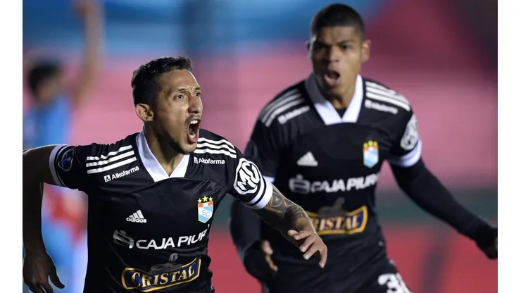 Sporting Cristal viene de eliminar a Arsenal de Sarandí en octavos de final.