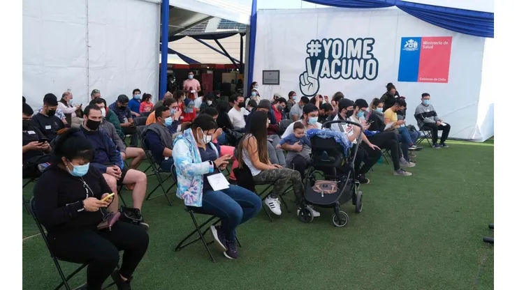 Durante el domingo 8 de agosto arribó a Chile un embarque con 200.000 dosis de AstraZeneca.