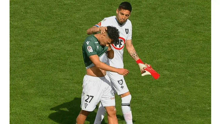 Gabriel Castellón vive desde fuera el duro momento de Wanderers.