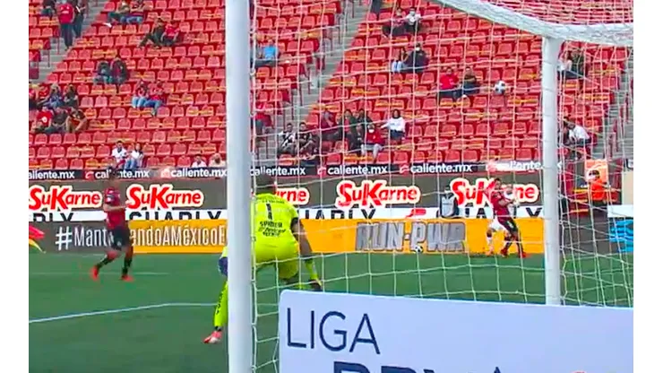 Baeza asistió a Sambueza, que metió un gol sin ángulo ante Tijuana