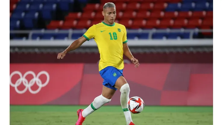 Richarlison logró anotar tres goles en los Juegos Olímpicos de Tokio 2020.