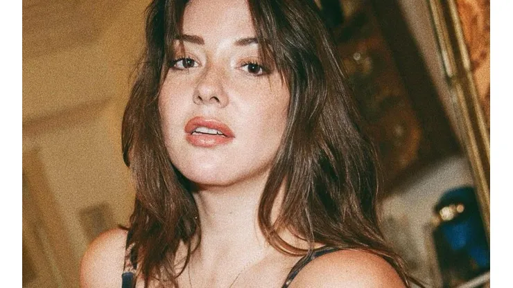 Kel Calderón osada y sensual se luce en la nueva sesión de fotos.