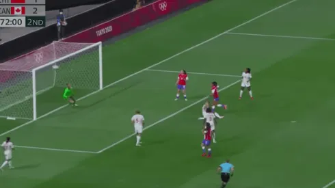 Urrutia pudo anotar el empate ante Canadá en la fase de grupos