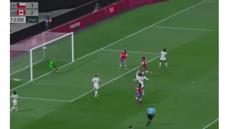 Urrutia pudo anotar el empate ante Canadá en la fase de grupos