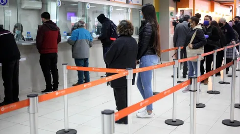 Beneficio corresponde por ley al sector público y pensionados. (Foto: Agencia Uno).