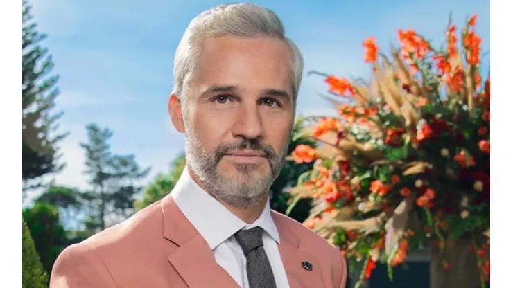 Juan Pablo Medina como Diego, de La Casa de las Flores.