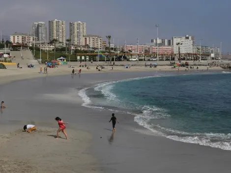 ¿Cómo puedo viajar a otras regiones?