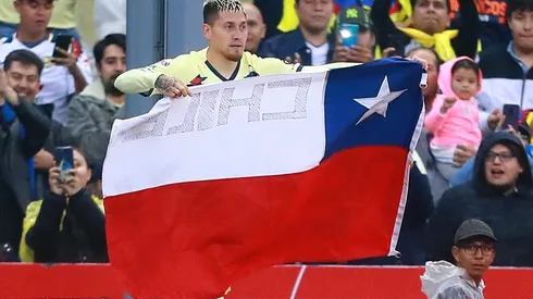 Nicolás Castillo regresó por primera vez al fútbol chileno en 2016 y se consagró campeón y goleador del Campeonato Nacional