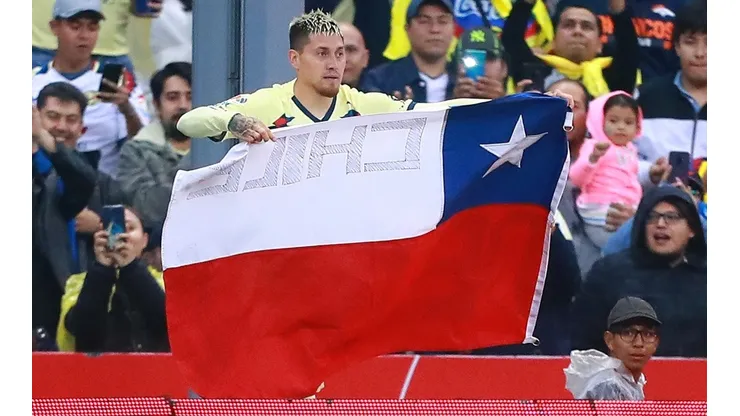 Nicolás Castillo regresó por primera vez al fútbol chileno en 2016 y se consagró campeón y goleador del Campeonato Nacional